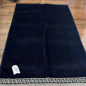 Elegant Black Bath Towel with Greek Key Design